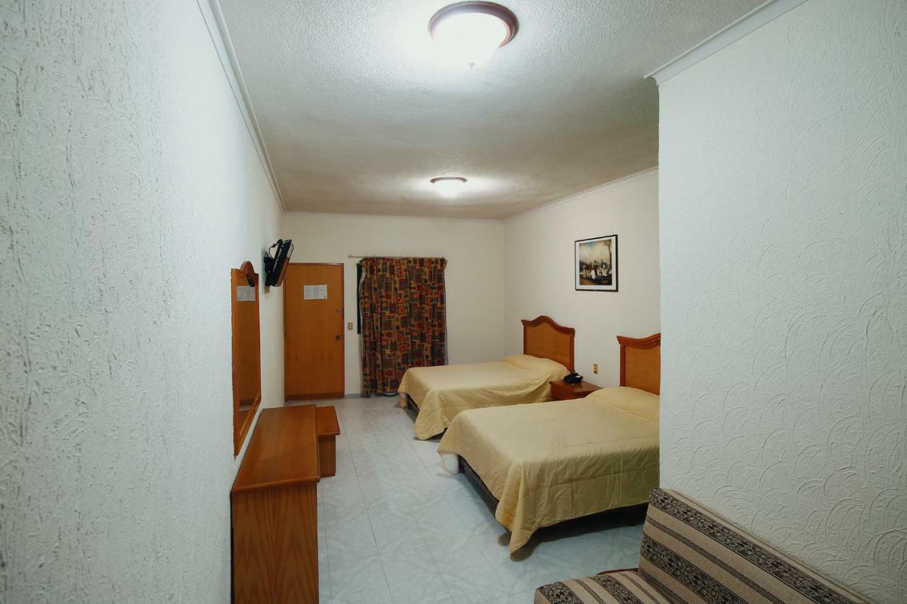 Hotel El Conquistador Monarca. Zitácuaro Zewnętrze zdjęcie