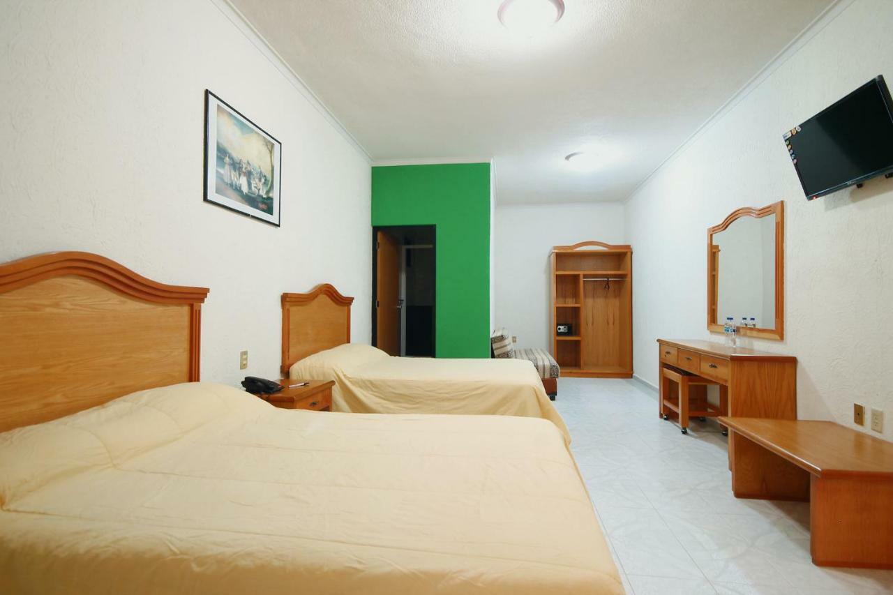 Hotel El Conquistador Monarca. Zitácuaro Zewnętrze zdjęcie