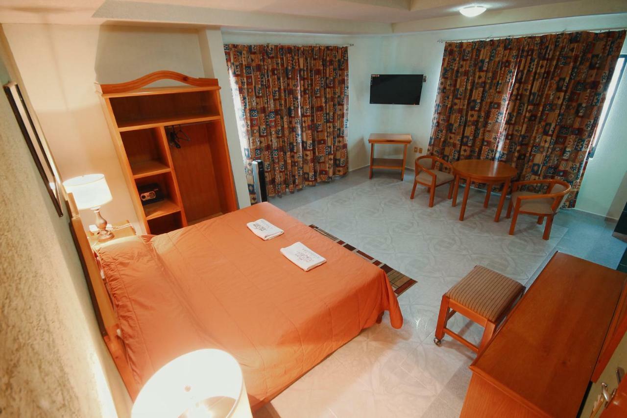 Hotel El Conquistador Monarca. Zitácuaro Zewnętrze zdjęcie