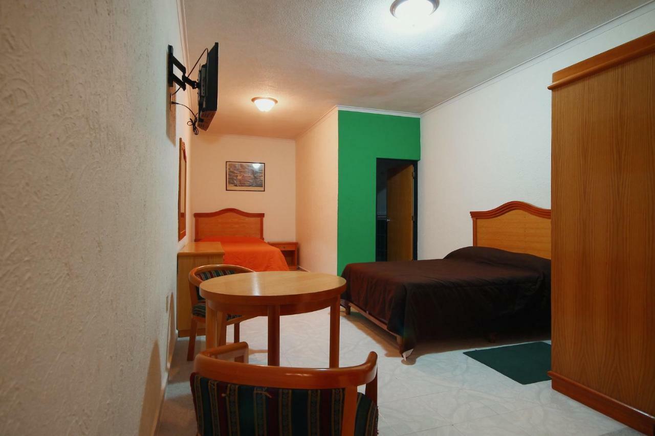 Hotel El Conquistador Monarca. Zitácuaro Zewnętrze zdjęcie