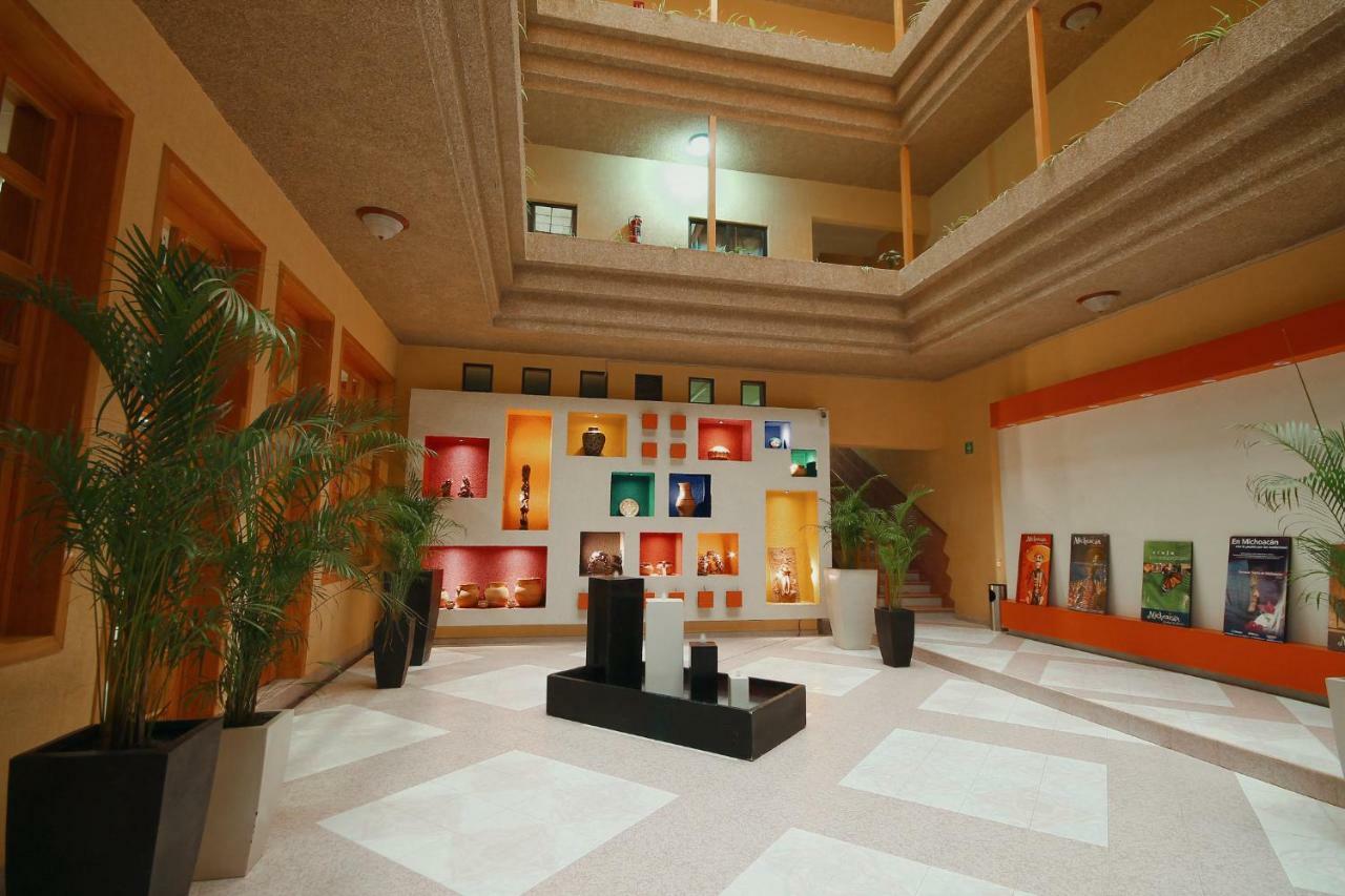 Hotel El Conquistador Monarca. Zitácuaro Zewnętrze zdjęcie